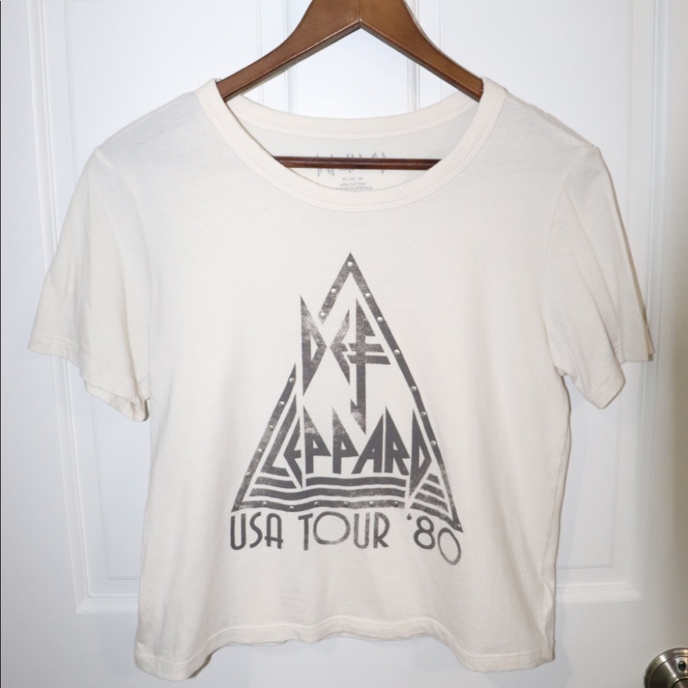 Cropped Def Leopard Tee